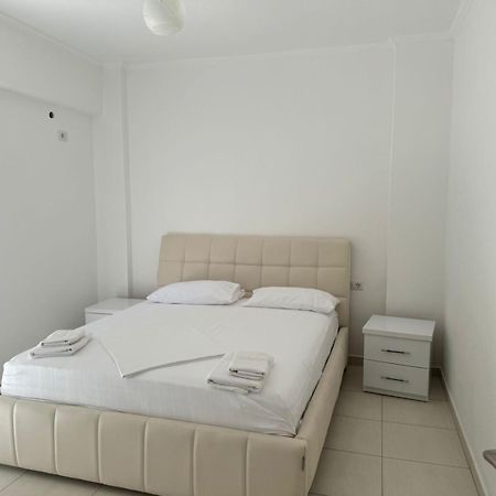 Xhulio Apartments Saranda Dış mekan fotoğraf