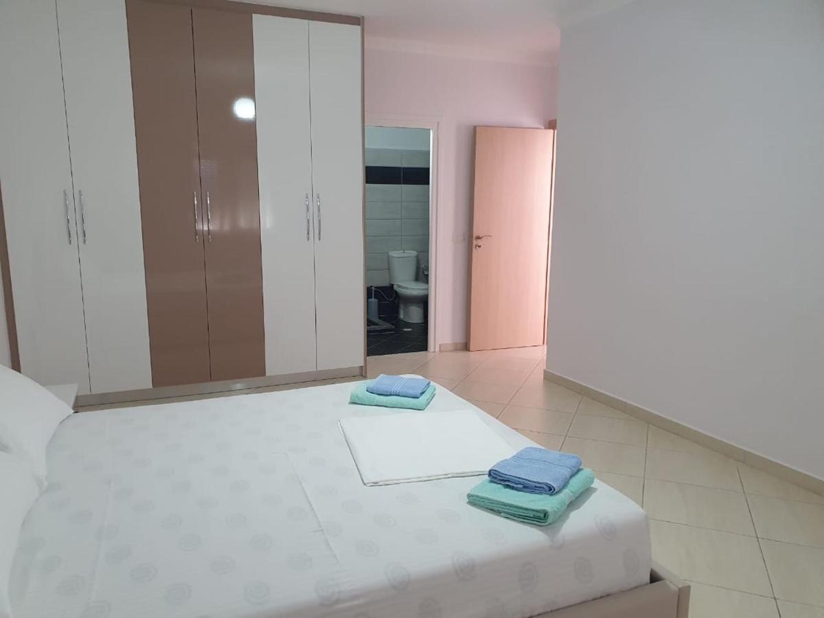 Xhulio Apartments Saranda Dış mekan fotoğraf