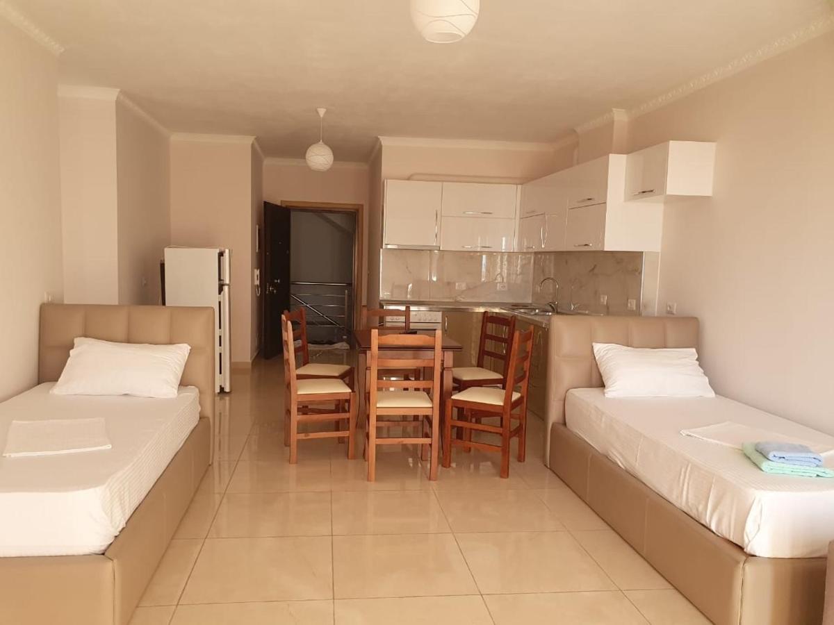 Xhulio Apartments Saranda Dış mekan fotoğraf