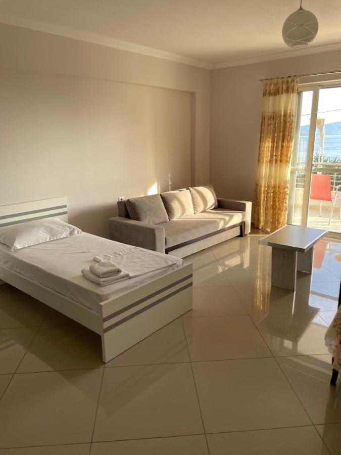 Xhulio Apartments Saranda Dış mekan fotoğraf