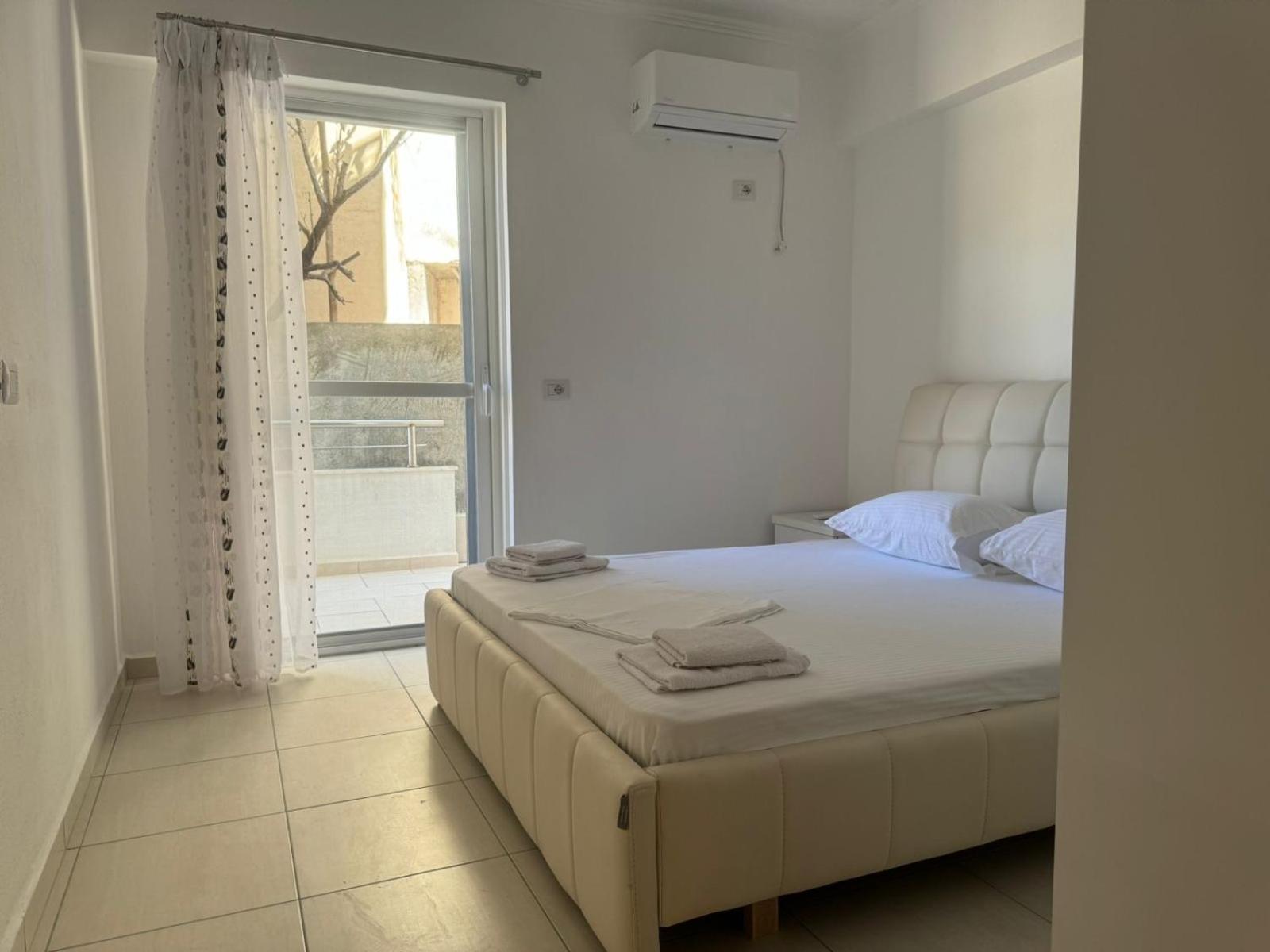 Xhulio Apartments Saranda Dış mekan fotoğraf